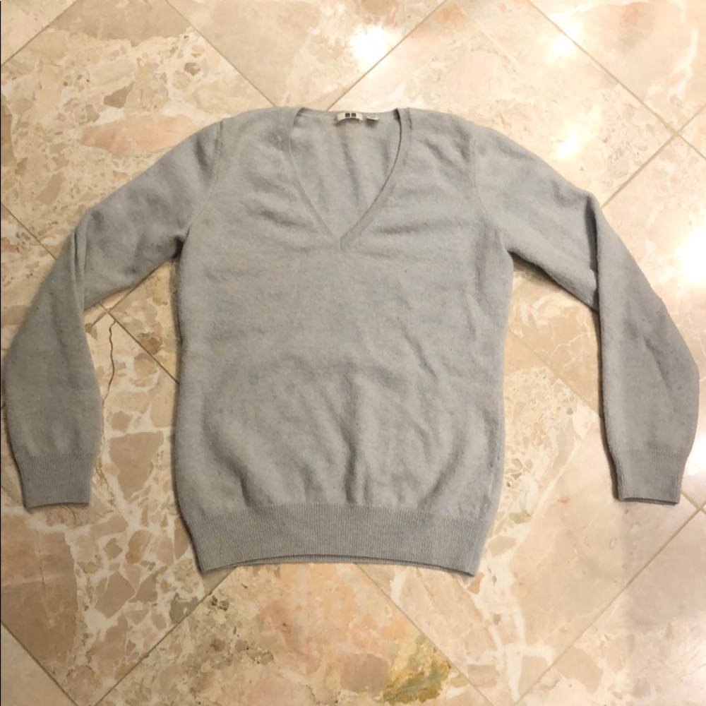 Uniqlo Blue Cashmere sweater